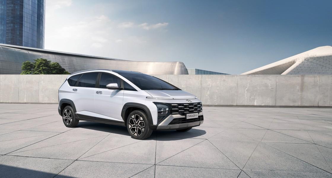Hyundai Stargazer X 2025 1